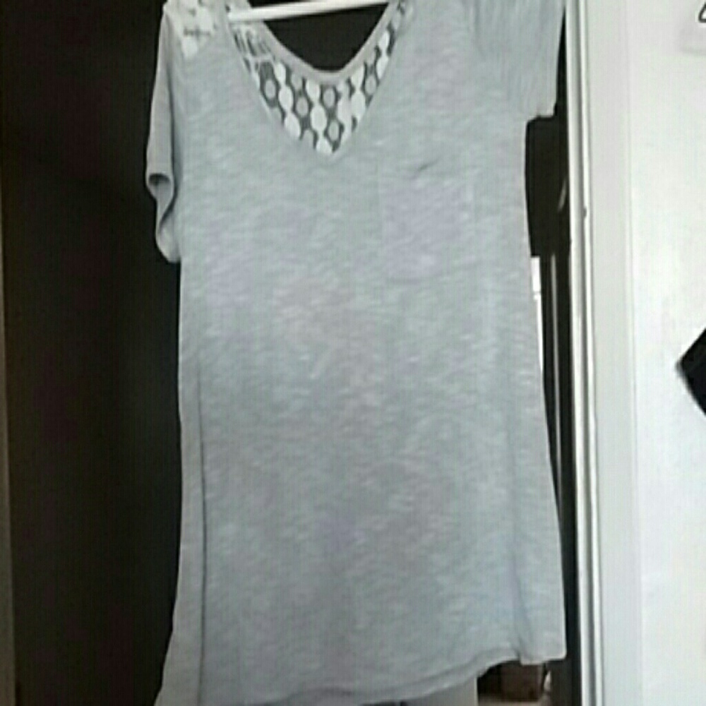 Short sleeve white and gray with lace cotton top